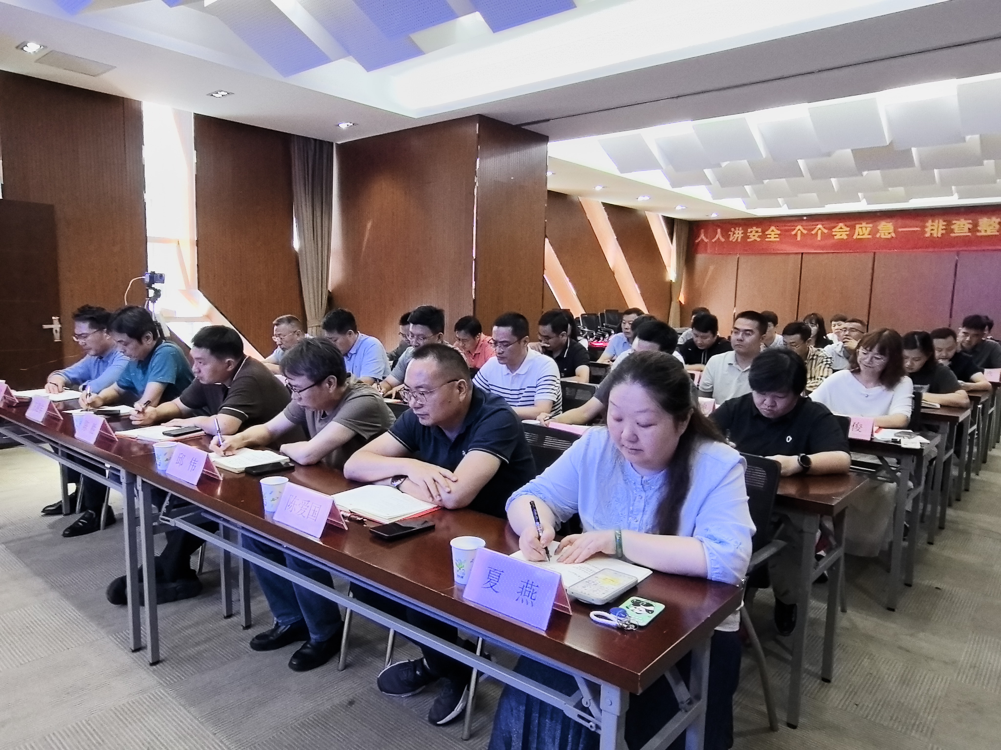 50e555de-8766-4ceb-8d25-ac3fff5930a8.jpg